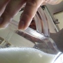 guest pouring drink 3574